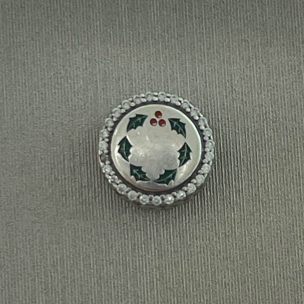 Pandora Christmas charm